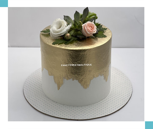 سفید . نقره ای