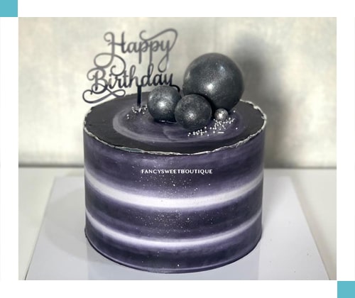 سفید . خاکستری . نقره ای